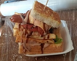 R40 - Toasted, Chips, Polony, Vienna, Lettuce, Cucumber, Cheese, Russian & Egg