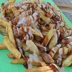 R70 [Dumisa] - Medium Chips, 2x Vienna, 2x Russian, 1.25L Coldrink & Bread